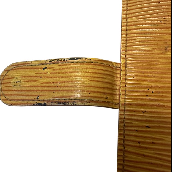 Project Louis Vuitton Yellow Epi Leather Agenda - Picture 7 of 8